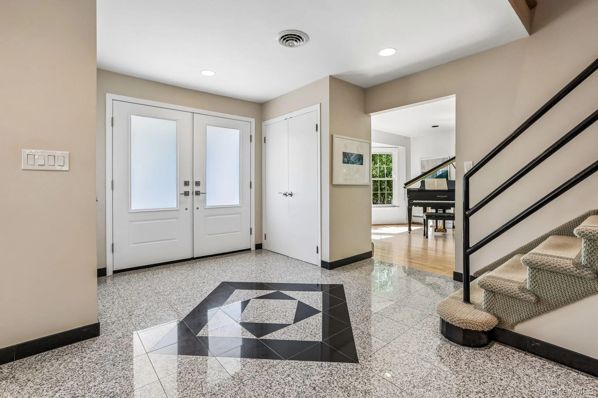 21 Windgate Drive, Clarkstown, NY, 5 Bedrooms Bedrooms, 10 Rooms Rooms,3 BathroomsBathrooms,Residential,For Rent,Windgate,0,991401 21 Windgate Drive, Clarkstown, NY, 5 Bedrooms Bedrooms, 10 Rooms Rooms,3 BathroomsBathrooms,Residential,For Rent,Windgate,0,991401