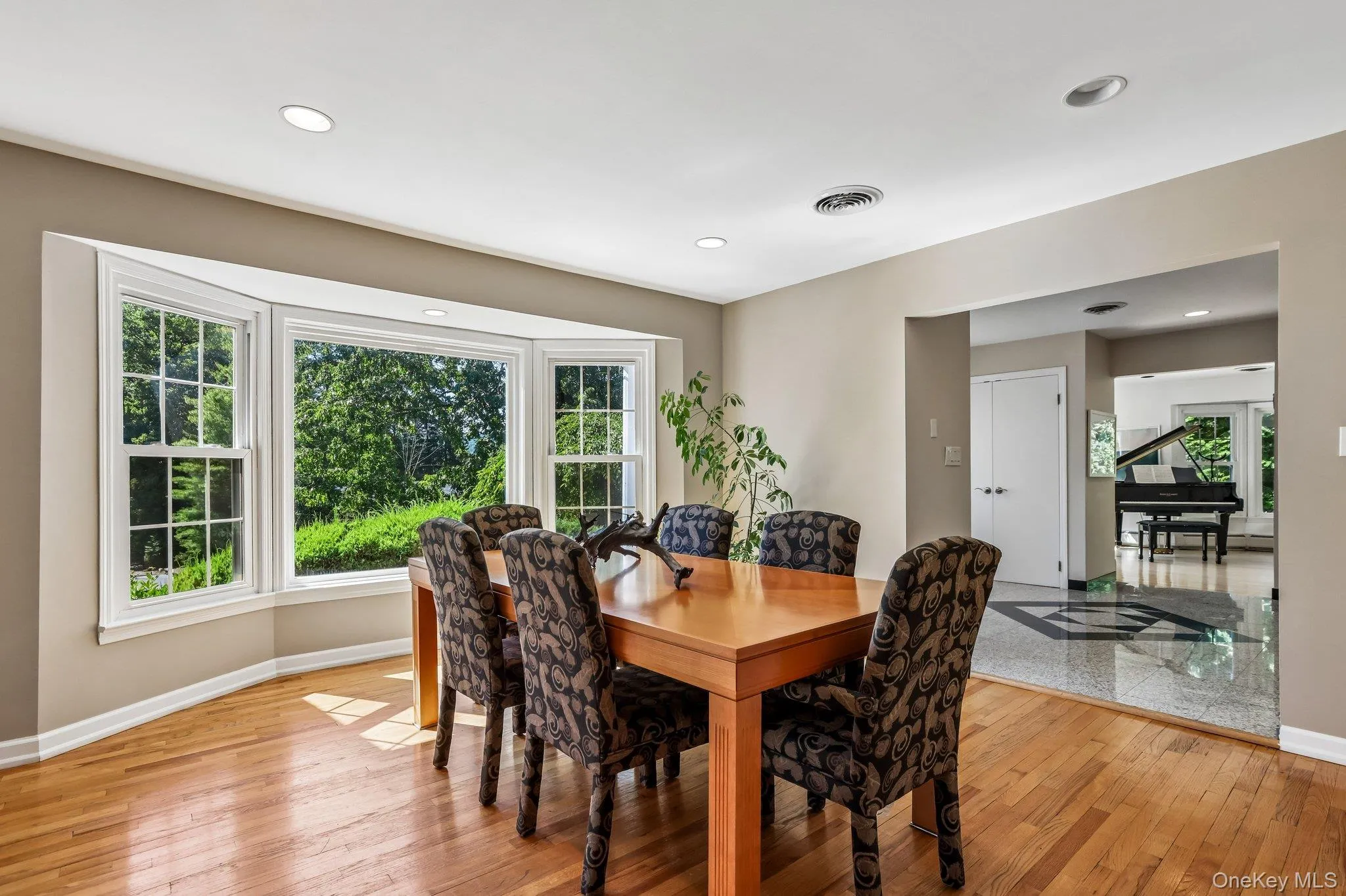 21 Windgate Drive, Clarkstown, NY, 5 Bedrooms Bedrooms, 10 Rooms Rooms,3 BathroomsBathrooms,Residential,For Rent,Windgate,0,991401 21 Windgate Drive, Clarkstown, NY, 5 Bedrooms Bedrooms, 10 Rooms Rooms,3 BathroomsBathrooms,Residential,For Rent,Windgate,0,991401
