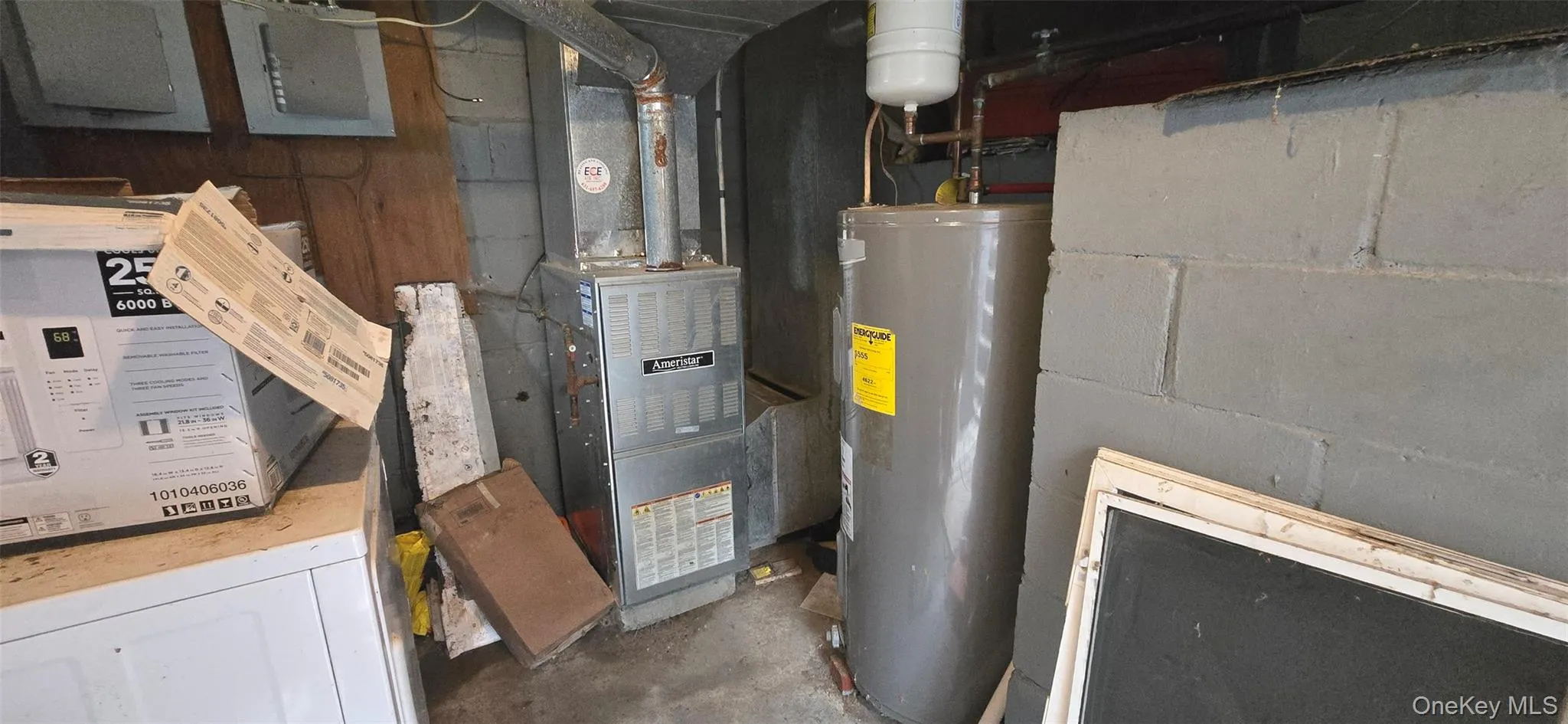 Crawl Space with utilities and washer and dryer hookup Crawl Space with utilities and washer and dryer hookup