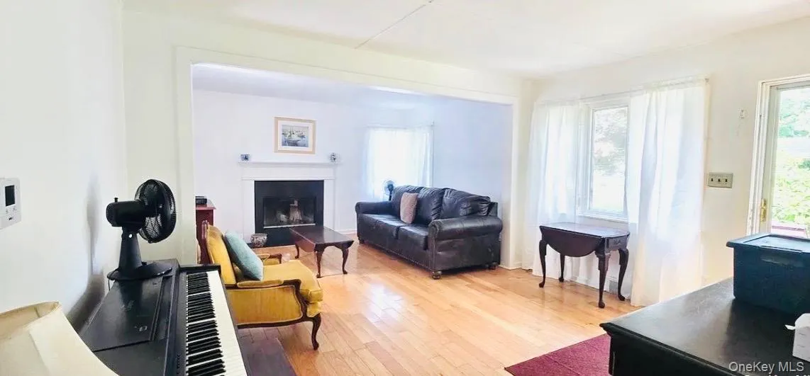 66 Corbin Avenue, Brookhaven, NY, 3 Bedrooms Bedrooms, 7 Rooms Rooms,2 BathroomsBathrooms,Residential,For Rent,Corbin,0,991406 66 Corbin Avenue, Brookhaven, NY, 3 Bedrooms Bedrooms, 7 Rooms Rooms,2 BathroomsBathrooms,Residential,For Rent,Corbin,0,991406