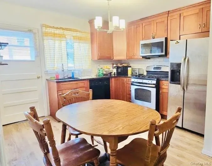 66 Corbin Avenue, Brookhaven, NY, 3 Bedrooms Bedrooms, 7 Rooms Rooms,2 BathroomsBathrooms,Residential,For Rent,Corbin,0,991406 66 Corbin Avenue, Brookhaven, NY, 3 Bedrooms Bedrooms, 7 Rooms Rooms,2 BathroomsBathrooms,Residential,For Rent,Corbin,0,991406