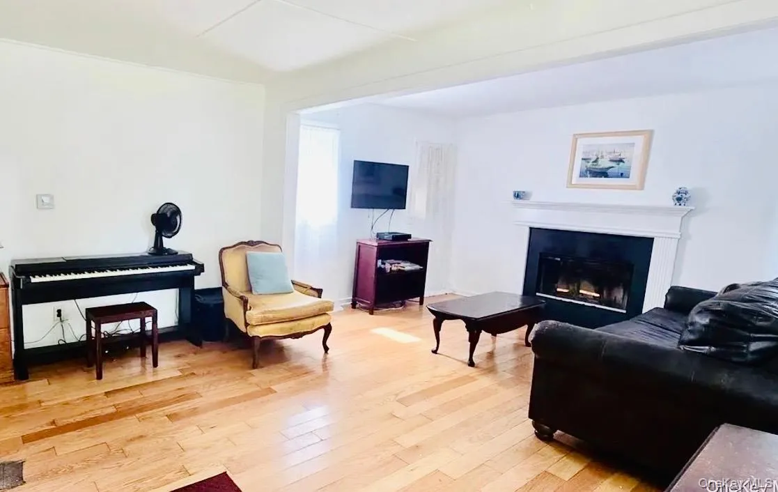 66 Corbin Avenue, Brookhaven, NY, 3 Bedrooms Bedrooms, 7 Rooms Rooms,2 BathroomsBathrooms,Residential,For Rent,Corbin,0,991406 66 Corbin Avenue, Brookhaven, NY, 3 Bedrooms Bedrooms, 7 Rooms Rooms,2 BathroomsBathrooms,Residential,For Rent,Corbin,0,991406