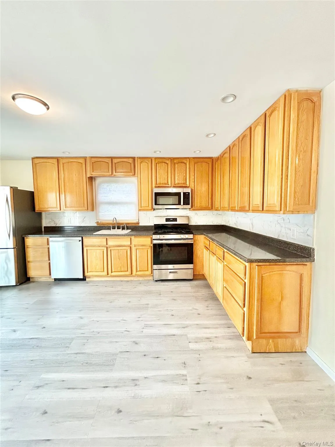 164 Rossiter Avenue, Yonkers, NY, 5 Bedrooms Bedrooms, 11 Rooms Rooms,3 BathroomsBathrooms,Residential Lease,For Rent,Rossiter,0,991413 164 Rossiter Avenue, Yonkers, NY, 5 Bedrooms Bedrooms, 11 Rooms Rooms,3 BathroomsBathrooms,Residential Lease,For Rent,Rossiter,0,991413