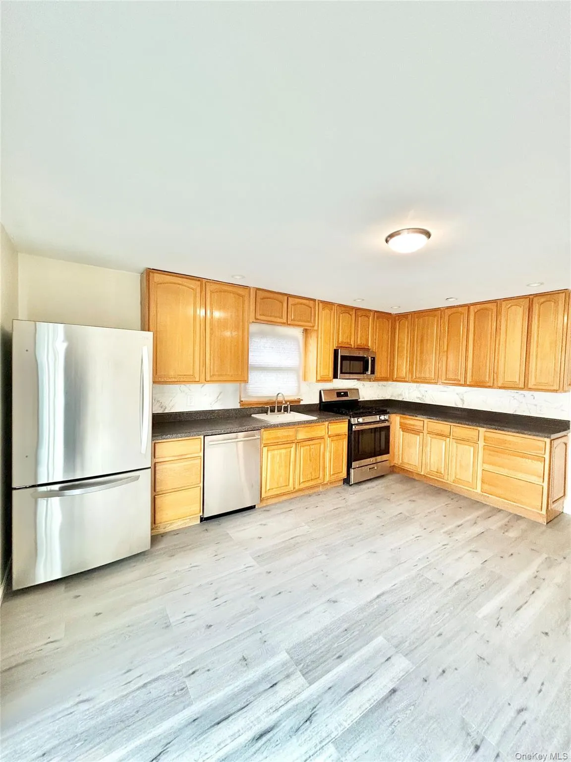 164 Rossiter Avenue, Yonkers, NY, 5 Bedrooms Bedrooms, 11 Rooms Rooms,3 BathroomsBathrooms,Residential Lease,For Rent,Rossiter,0,991413 164 Rossiter Avenue, Yonkers, NY, 5 Bedrooms Bedrooms, 11 Rooms Rooms,3 BathroomsBathrooms,Residential Lease,For Rent,Rossiter,0,991413