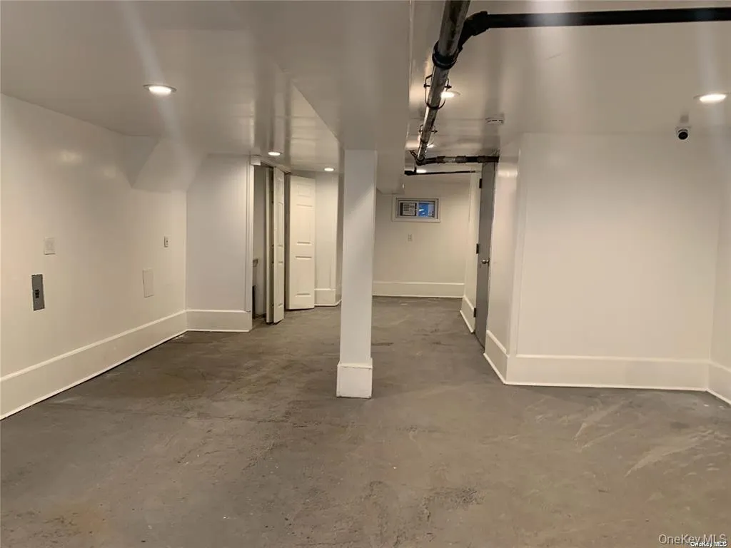 219-05 Hempstead Avenue, New York, NY, ,Commercial Lease,For Rent,Hempstead,0,991415 219-05 Hempstead Avenue, New York, NY, ,Commercial Lease,For Rent,Hempstead,0,991415