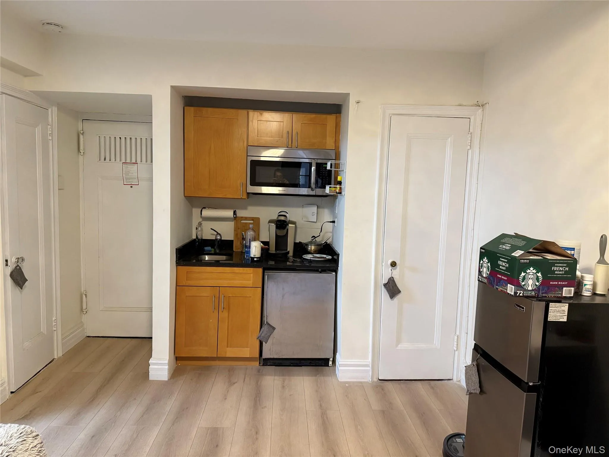 5 Tudor City Place, New York, NY, 1 Room Rooms,1 BathroomBathrooms,Residential Lease,For Rent,Tudor City,0,991425 5 Tudor City Place, New York, NY, 1 Room Rooms,1 BathroomBathrooms,Residential Lease,For Rent,Tudor City,0,991425
