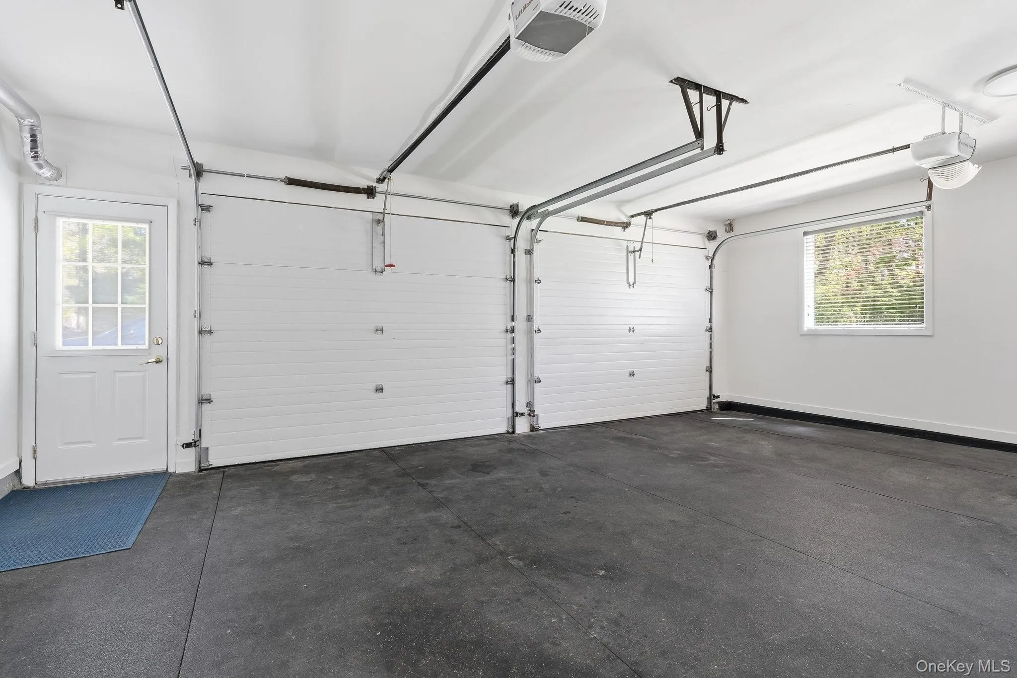 12 Wyeth Court, Mount Pleasant, NY, 3 Bedrooms Bedrooms, 7 Rooms Rooms,2 BathroomsBathrooms,Residential Lease,For Rent,Wyeth,0,991432 12 Wyeth Court, Mount Pleasant, NY, 3 Bedrooms Bedrooms, 7 Rooms Rooms,2 BathroomsBathrooms,Residential Lease,For Rent,Wyeth,0,991432