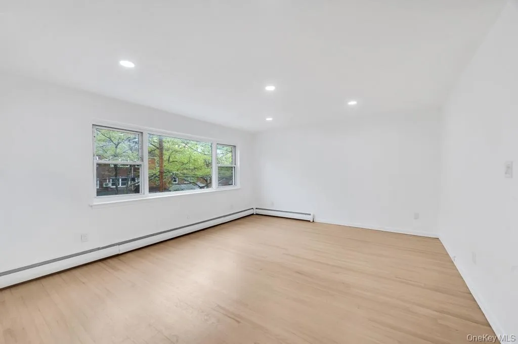 7416 85th Road, New York, NY, 2 Bedrooms Bedrooms, 4 Rooms Rooms,1 BathroomBathrooms,Residential Lease,For Rent,85th,0,991433 7416 85th Road, New York, NY, 2 Bedrooms Bedrooms, 4 Rooms Rooms,1 BathroomBathrooms,Residential Lease,For Rent,85th,0,991433