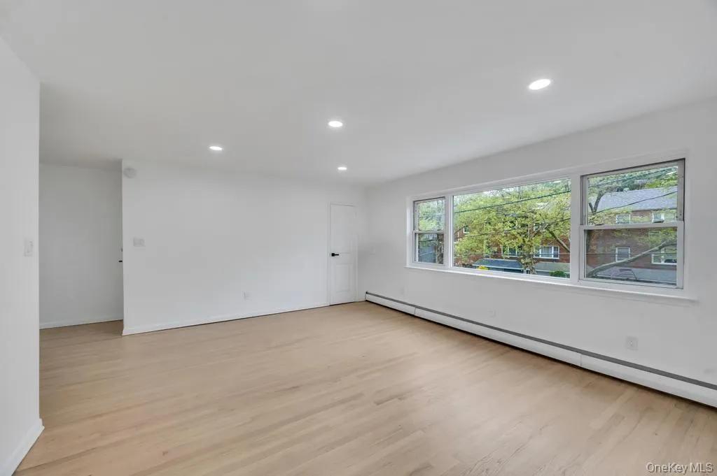 7416 85th Road, New York, NY, 2 Bedrooms Bedrooms, 4 Rooms Rooms,1 BathroomBathrooms,Residential Lease,For Rent,85th,0,991433 7416 85th Road, New York, NY, 2 Bedrooms Bedrooms, 4 Rooms Rooms,1 BathroomBathrooms,Residential Lease,For Rent,85th,0,991433