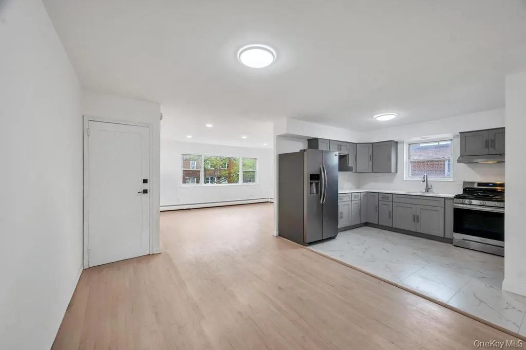 7416 85th Road, New York, NY, 2 Bedrooms Bedrooms, 4 Rooms Rooms,1 BathroomBathrooms,Residential Lease,For Rent,85th,0,991433 7416 85th Road, New York, NY, 2 Bedrooms Bedrooms, 4 Rooms Rooms,1 BathroomBathrooms,Residential Lease,For Rent,85th,0,991433