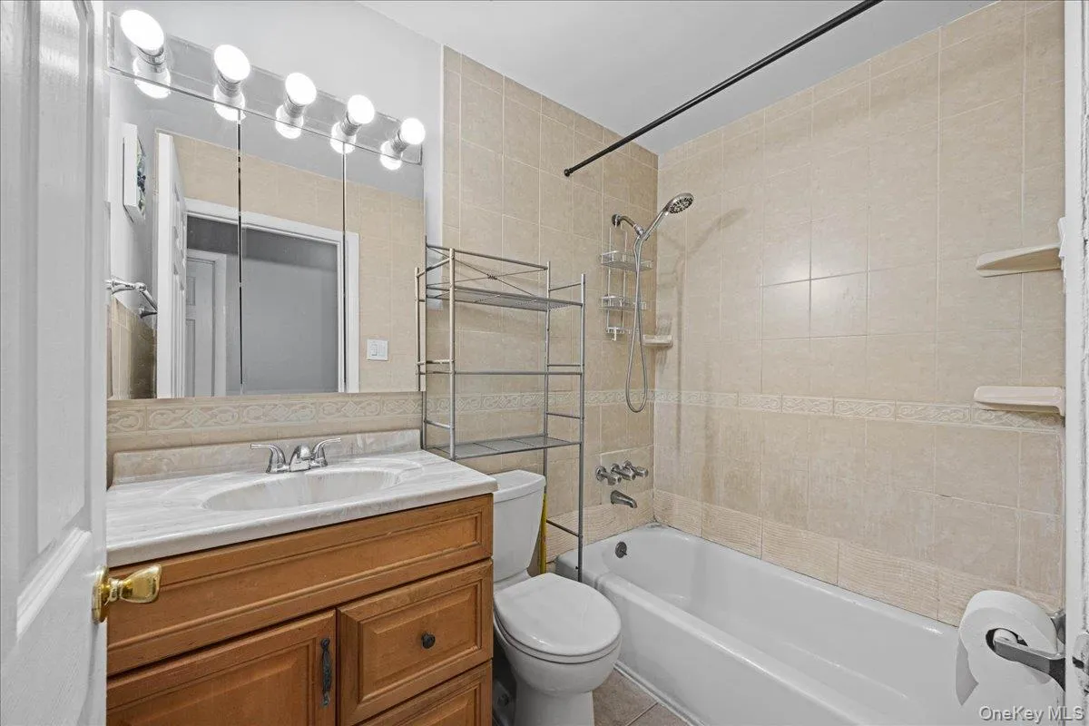 56-25 226 Street, New York, NY, 3 Bedrooms Bedrooms, 5 Rooms Rooms,1 BathroomBathrooms,Residential Lease,For Rent,226,0,991448 56-25 226 Street, New York, NY, 3 Bedrooms Bedrooms, 5 Rooms Rooms,1 BathroomBathrooms,Residential Lease,For Rent,226,0,991448