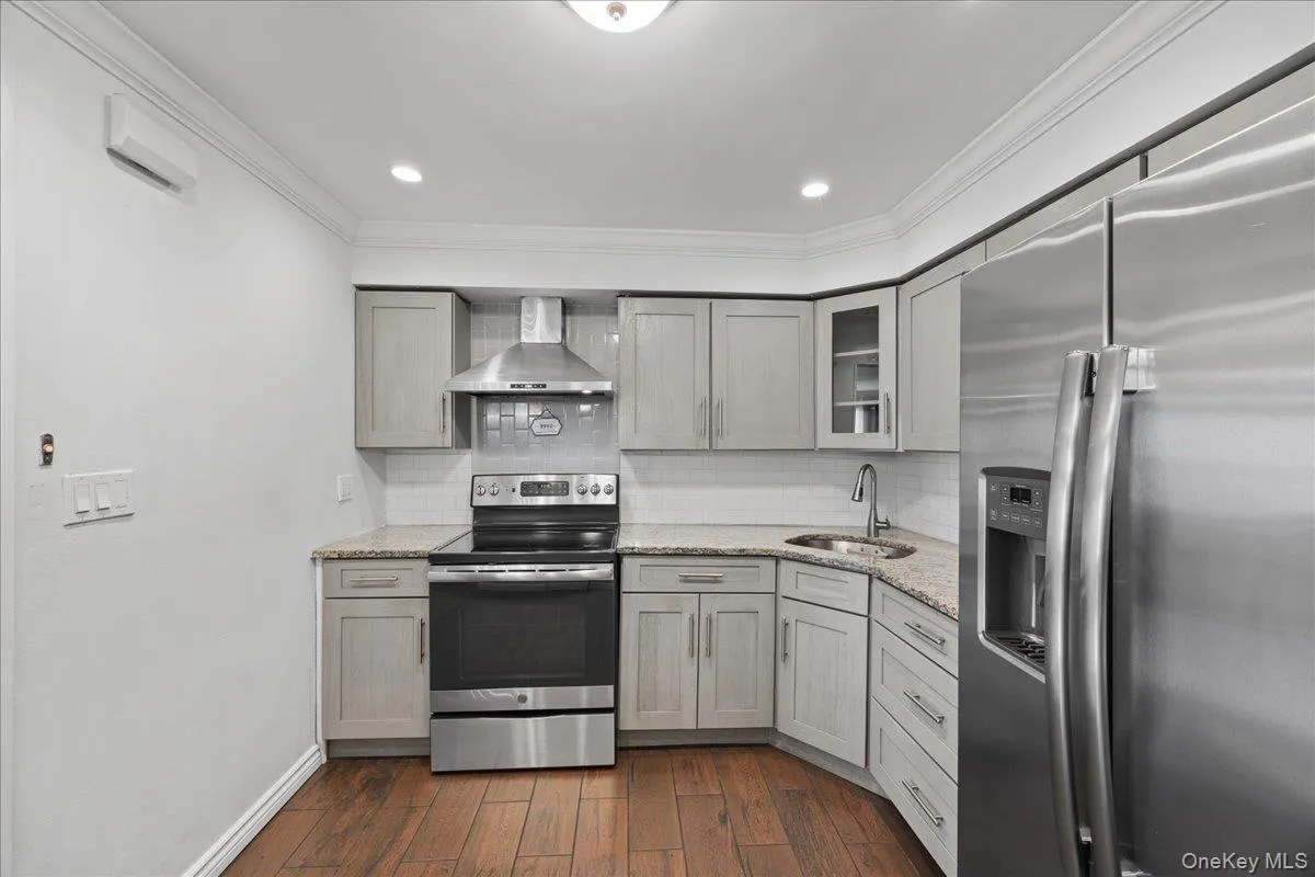 56-25 226 Street, New York, NY, 3 Bedrooms Bedrooms, 5 Rooms Rooms,1 BathroomBathrooms,Residential Lease,For Rent,226,0,991448 56-25 226 Street, New York, NY, 3 Bedrooms Bedrooms, 5 Rooms Rooms,1 BathroomBathrooms,Residential Lease,For Rent,226,0,991448