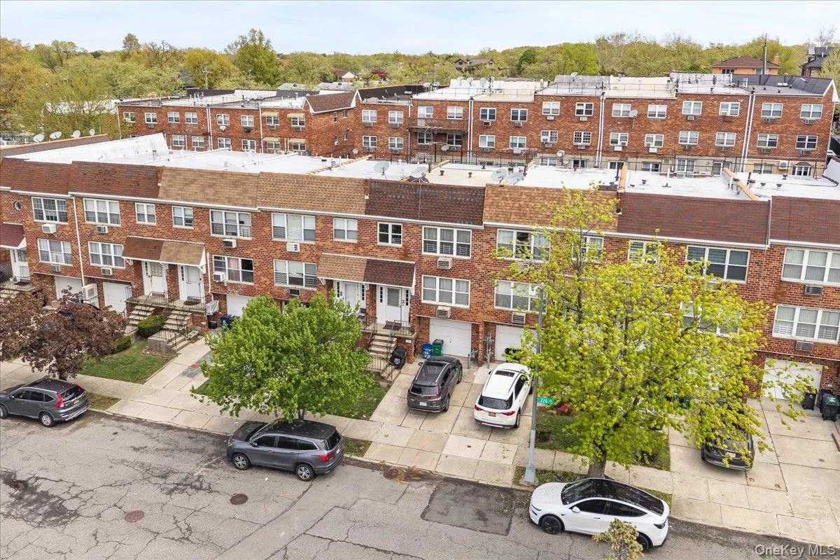 56-25 226 Street, New York, NY, 3 Bedrooms Bedrooms, 5 Rooms Rooms,1 BathroomBathrooms,Residential Lease,For Rent,226,0,991448 56-25 226 Street, New York, NY, 3 Bedrooms Bedrooms, 5 Rooms Rooms,1 BathroomBathrooms,Residential Lease,For Rent,226,0,991448