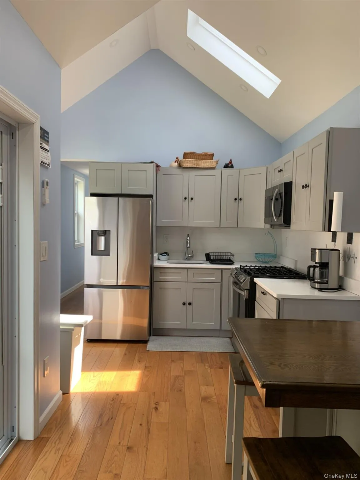10019 Avenue, New York, NY, 2 Bedrooms Bedrooms, 3 Rooms Rooms,1 BathroomBathrooms,Residential,For Rent,Avenue,0,991451 10019 Avenue, New York, NY, 2 Bedrooms Bedrooms, 3 Rooms Rooms,1 BathroomBathrooms,Residential,For Rent,Avenue,0,991451
