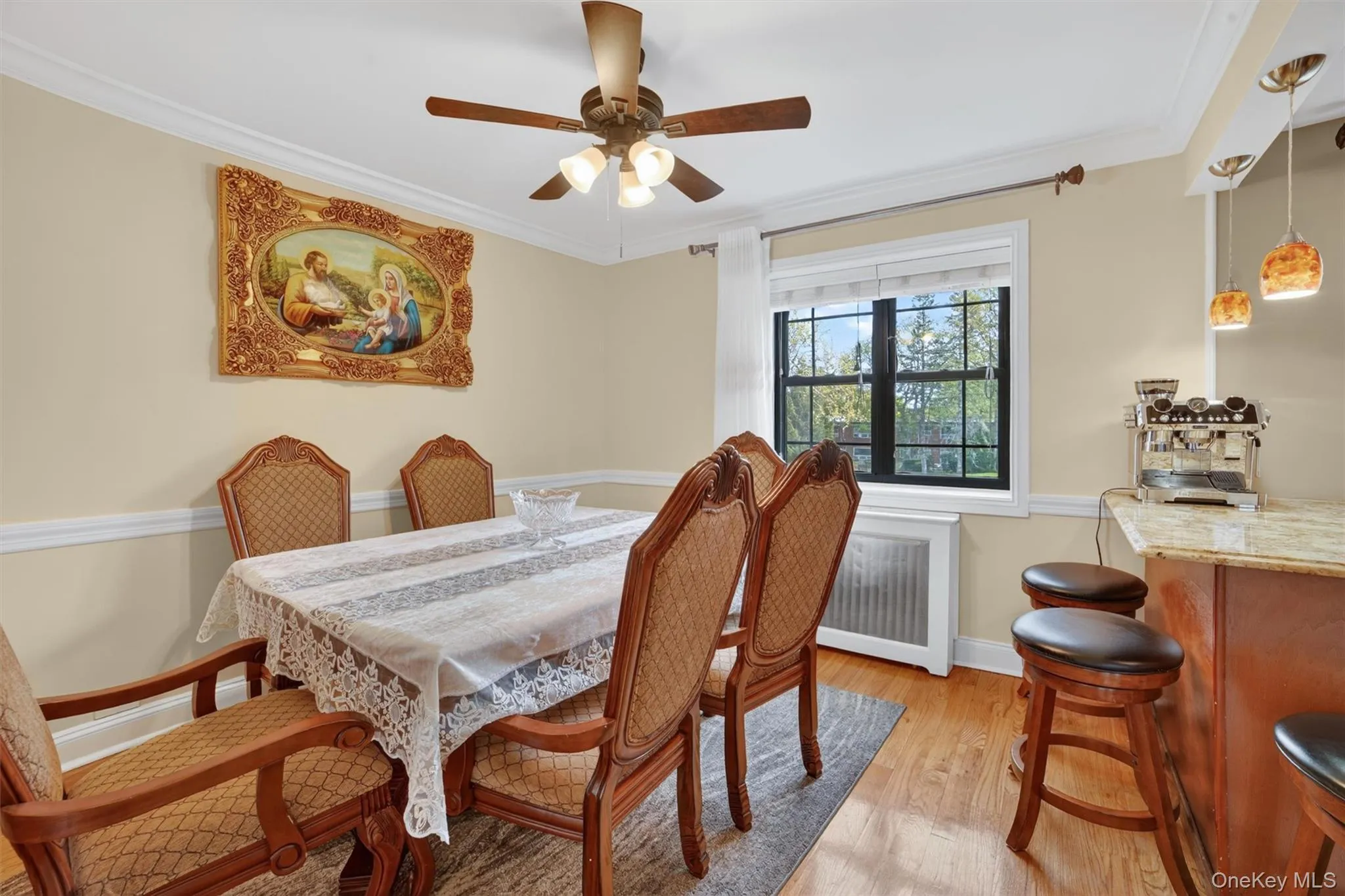Dining Room With island seating Dining Room With island seating
