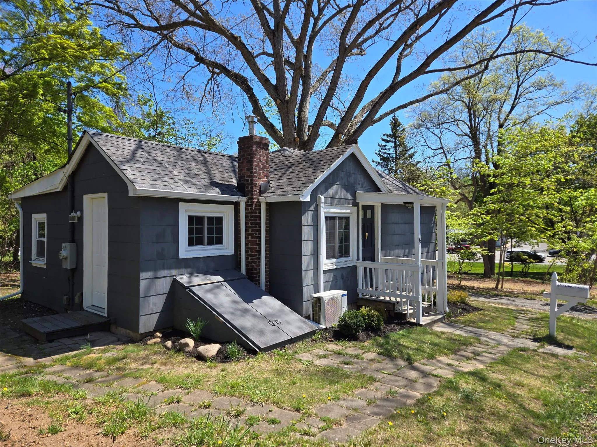 4 Private Road, Brookhaven, NY, 2 Bedrooms Bedrooms, 4 Rooms Rooms,1 BathroomBathrooms,Residential Lease,For Rent,Private,0,991467 4 Private Road, Brookhaven, NY, 2 Bedrooms Bedrooms, 4 Rooms Rooms,1 BathroomBathrooms,Residential Lease,For Rent,Private,0,991467