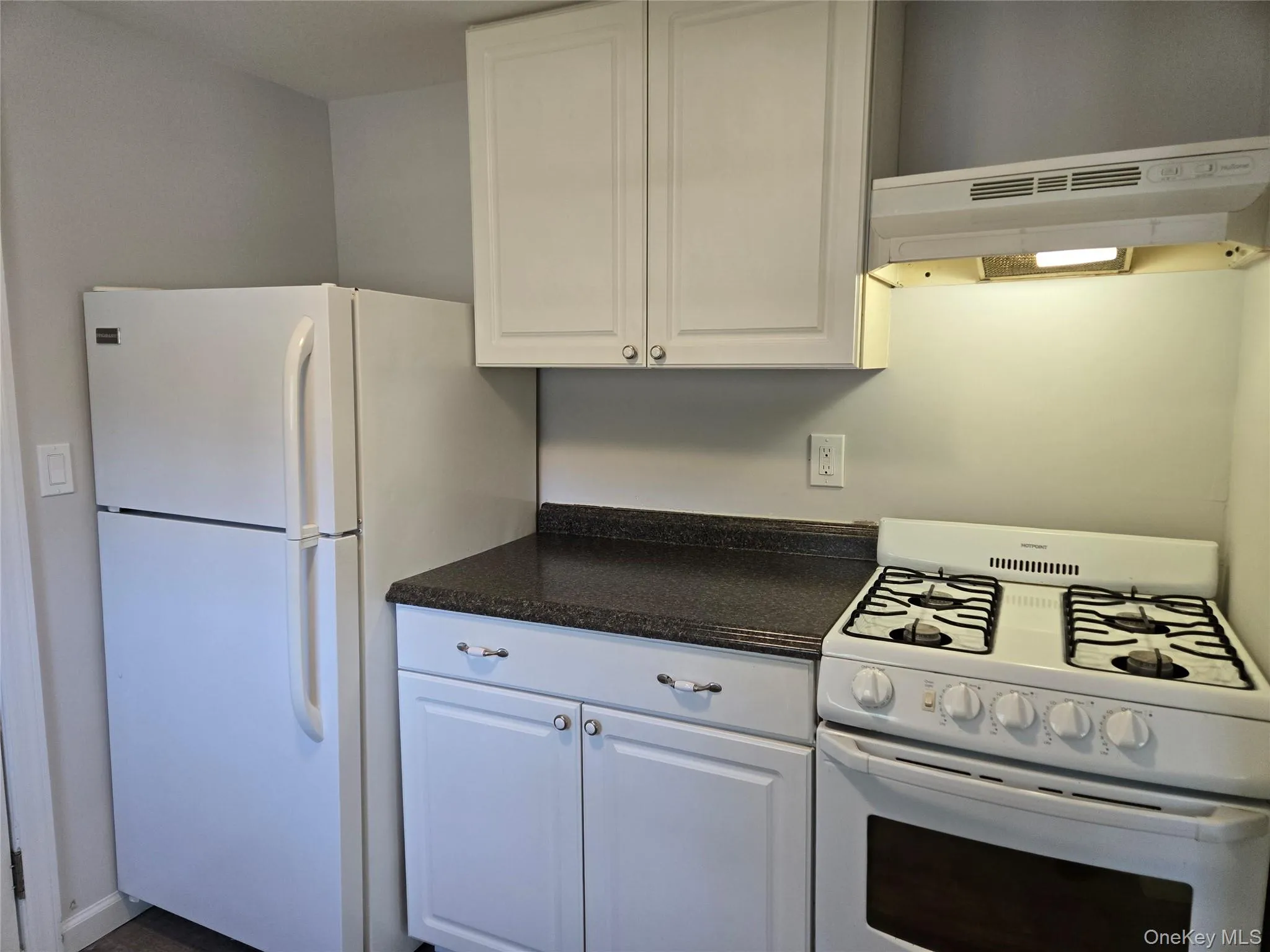 4 Private Road, Brookhaven, NY, 2 Bedrooms Bedrooms, 4 Rooms Rooms,1 BathroomBathrooms,Residential Lease,For Rent,Private,0,991467 4 Private Road, Brookhaven, NY, 2 Bedrooms Bedrooms, 4 Rooms Rooms,1 BathroomBathrooms,Residential Lease,For Rent,Private,0,991467