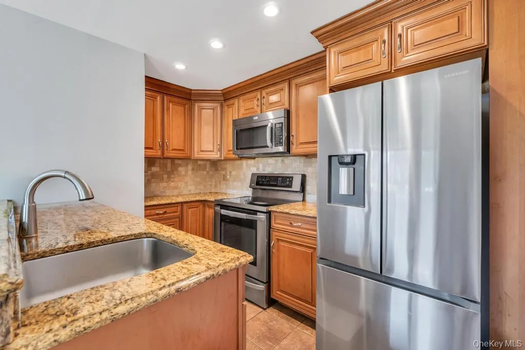 7 Swan Lane, Hempstead, NY, 4 Bedrooms Bedrooms, 8 Rooms Rooms,1 BathroomBathrooms,Residential,For Rent,Swan,0,991471 7 Swan Lane, Hempstead, NY, 4 Bedrooms Bedrooms, 8 Rooms Rooms,1 BathroomBathrooms,Residential,For Rent,Swan,0,991471