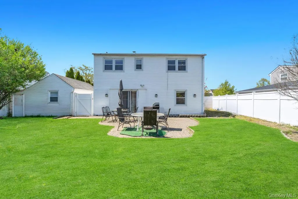 7 Swan Lane, Hempstead, NY, 4 Bedrooms Bedrooms, 8 Rooms Rooms,1 BathroomBathrooms,Residential,For Rent,Swan,0,991471 7 Swan Lane, Hempstead, NY, 4 Bedrooms Bedrooms, 8 Rooms Rooms,1 BathroomBathrooms,Residential,For Rent,Swan,0,991471