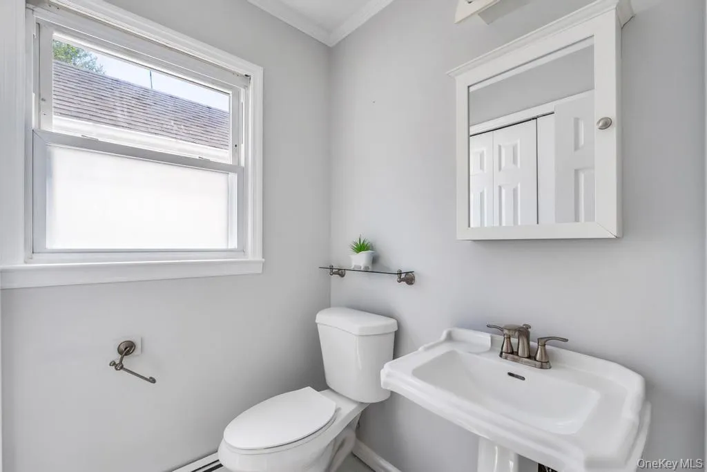 7 Swan Lane, Hempstead, NY, 4 Bedrooms Bedrooms, 8 Rooms Rooms,1 BathroomBathrooms,Residential,For Rent,Swan,0,991471 7 Swan Lane, Hempstead, NY, 4 Bedrooms Bedrooms, 8 Rooms Rooms,1 BathroomBathrooms,Residential,For Rent,Swan,0,991471