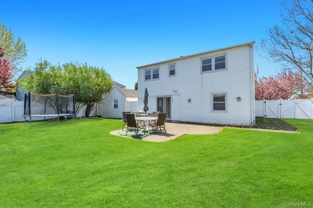 7 Swan Lane, Hempstead, NY, 4 Bedrooms Bedrooms, 8 Rooms Rooms,1 BathroomBathrooms,Residential,For Rent,Swan,0,991471 7 Swan Lane, Hempstead, NY, 4 Bedrooms Bedrooms, 8 Rooms Rooms,1 BathroomBathrooms,Residential,For Rent,Swan,0,991471