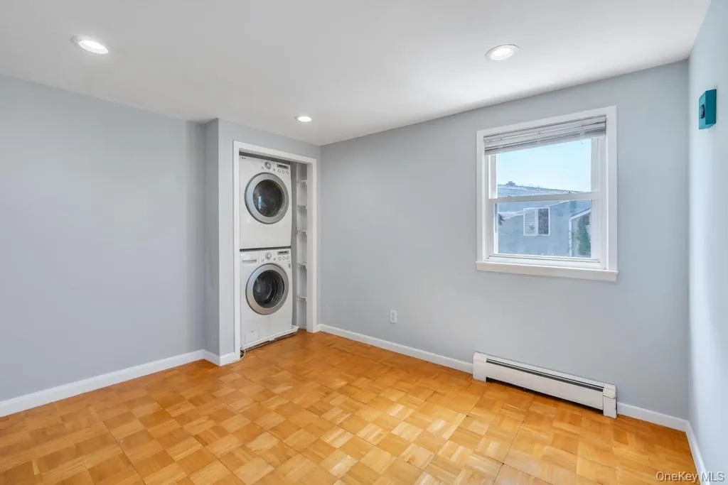 7 Swan Lane, Hempstead, NY, 4 Bedrooms Bedrooms, 8 Rooms Rooms,1 BathroomBathrooms,Residential,For Rent,Swan,0,991471 7 Swan Lane, Hempstead, NY, 4 Bedrooms Bedrooms, 8 Rooms Rooms,1 BathroomBathrooms,Residential,For Rent,Swan,0,991471