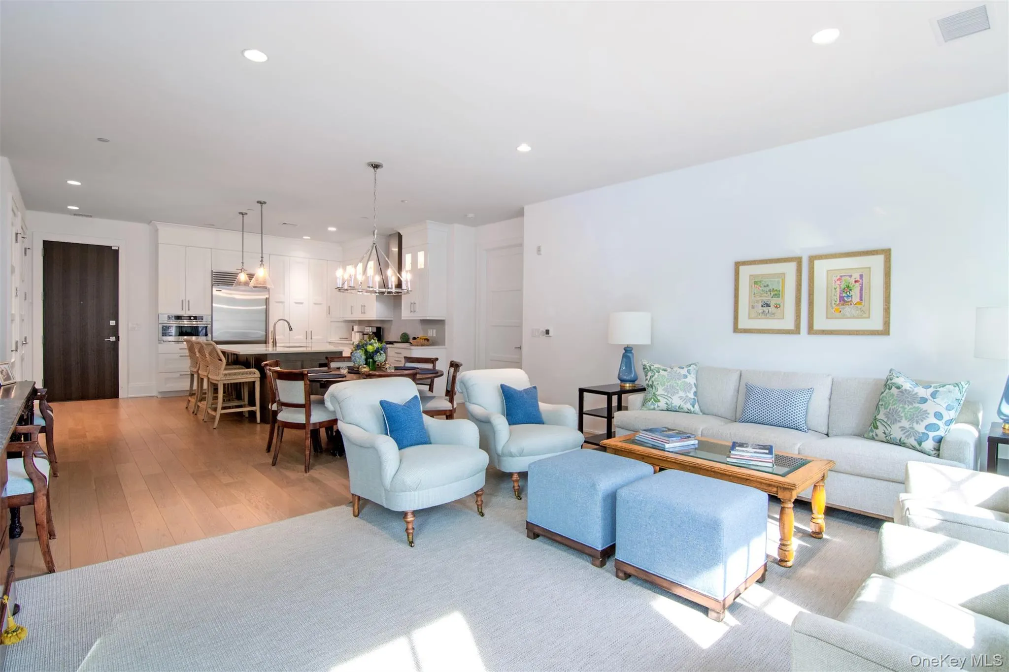 Enviable open floor plan Enviable open floor plan