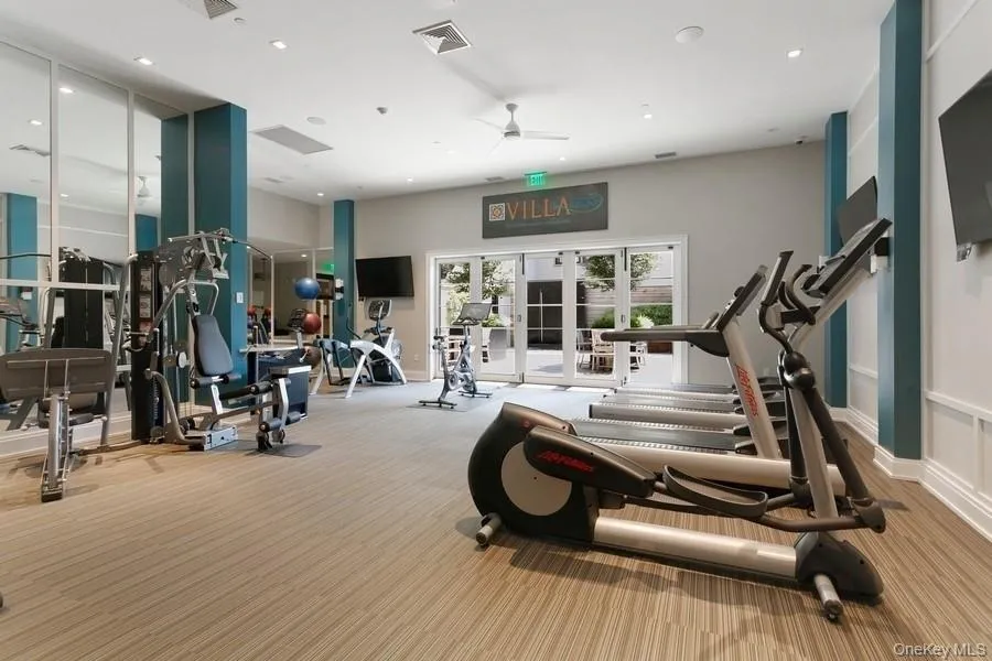 State-of-the-art Fitness Center State-of-the-art Fitness Center