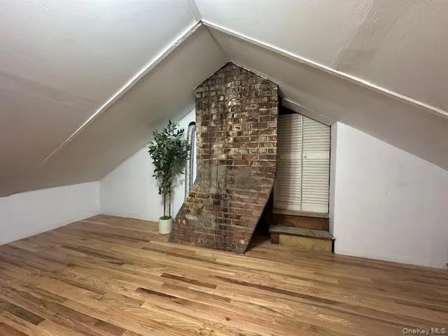 Upstiars Office/Den Upstiars Office/Den