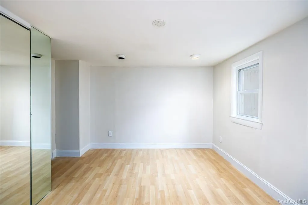 23 Pleasant Avenue, North Hempstead, NY, 1 Bedroom Bedrooms, 4 Rooms Rooms,1 BathroomBathrooms,Residential Lease,For Rent,Pleasant,0,991500 23 Pleasant Avenue, North Hempstead, NY, 1 Bedroom Bedrooms, 4 Rooms Rooms,1 BathroomBathrooms,Residential Lease,For Rent,Pleasant,0,991500