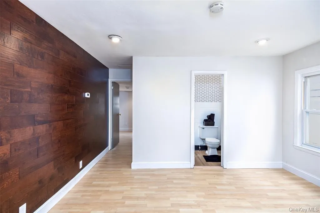 23 Pleasant Avenue, North Hempstead, NY, 1 Bedroom Bedrooms, 4 Rooms Rooms,1 BathroomBathrooms,Residential Lease,For Rent,Pleasant,0,991500 23 Pleasant Avenue, North Hempstead, NY, 1 Bedroom Bedrooms, 4 Rooms Rooms,1 BathroomBathrooms,Residential Lease,For Rent,Pleasant,0,991500