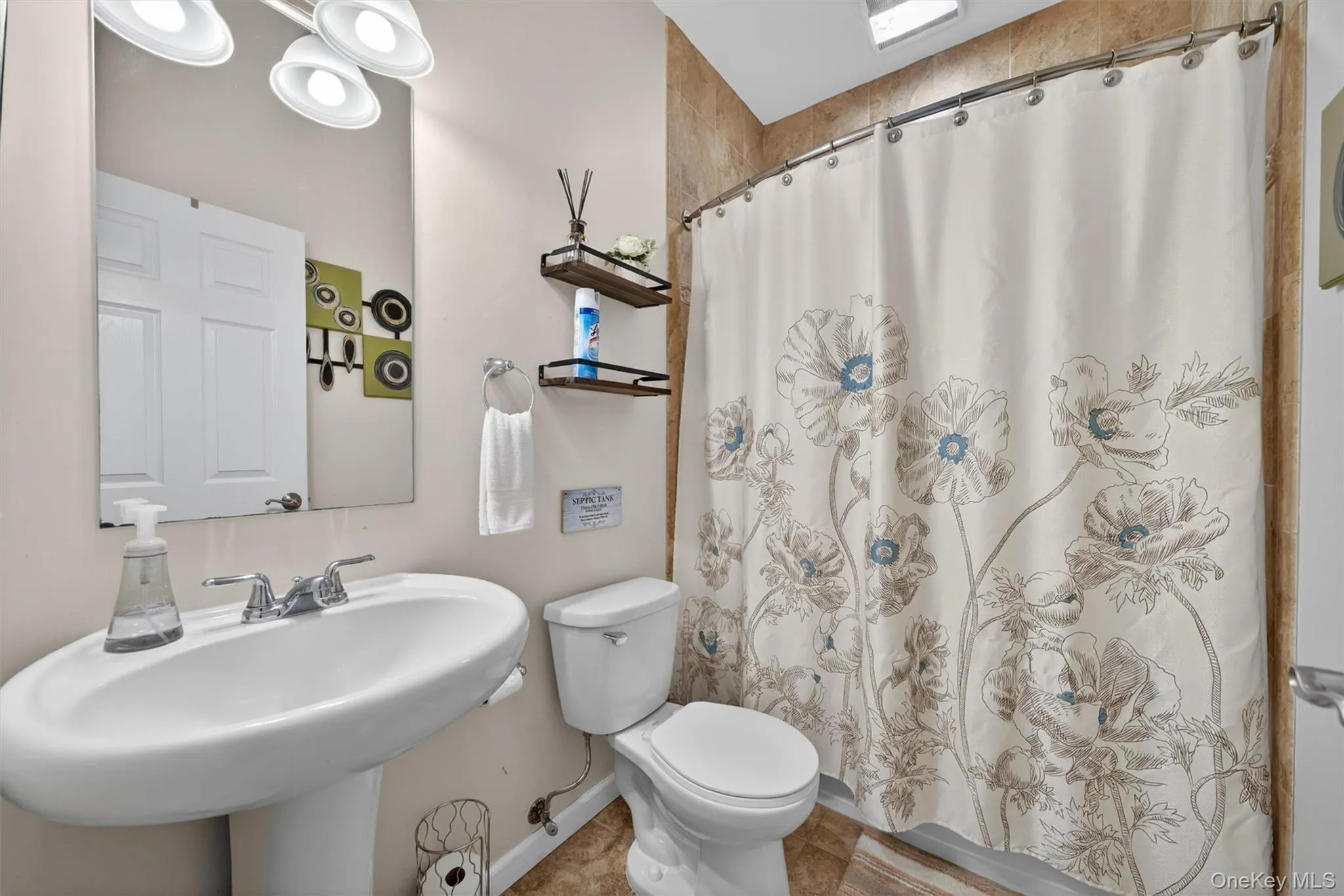 2 Primrose Lane, Chester Town, NY, 4 Bedrooms Bedrooms, 11 Rooms Rooms,3 BathroomsBathrooms,Residential Sale,For Rent,Primrose,0,991517 2 Primrose Lane, Chester Town, NY, 4 Bedrooms Bedrooms, 11 Rooms Rooms,3 BathroomsBathrooms,Residential Sale,For Rent,Primrose,0,991517