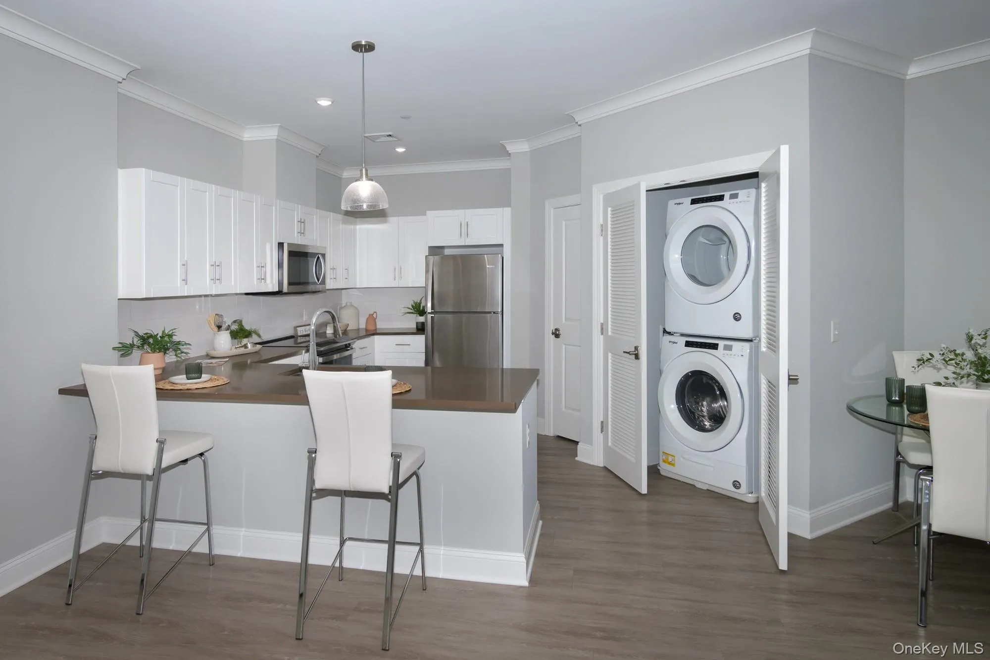 75 Hoffman Avenue, Babylon, NY, 1 Bedroom Bedrooms, 4 Rooms Rooms,1 BathroomBathrooms,Residential Lease,For Rent,Hoffman,0,991534 75 Hoffman Avenue, Babylon, NY, 1 Bedroom Bedrooms, 4 Rooms Rooms,1 BathroomBathrooms,Residential Lease,For Rent,Hoffman,0,991534