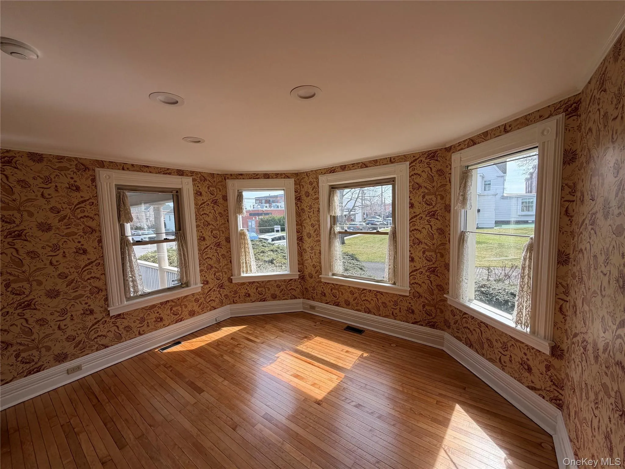 123 Maple Avenue, Riverhead, NY, ,Commercial Lease,For Rent,Maple,0,991540 123 Maple Avenue, Riverhead, NY, ,Commercial Lease,For Rent,Maple,0,991540