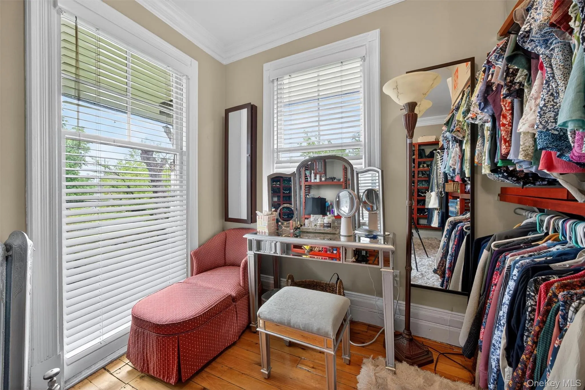 The huge walk-in closet is a "room with a view! because that's more than a window - it's got a walk-out "Juliet" balcony... The huge walk-in closet is a "room with a view! because that's more than a window - it's got a walk-out "Juliet" balcony...