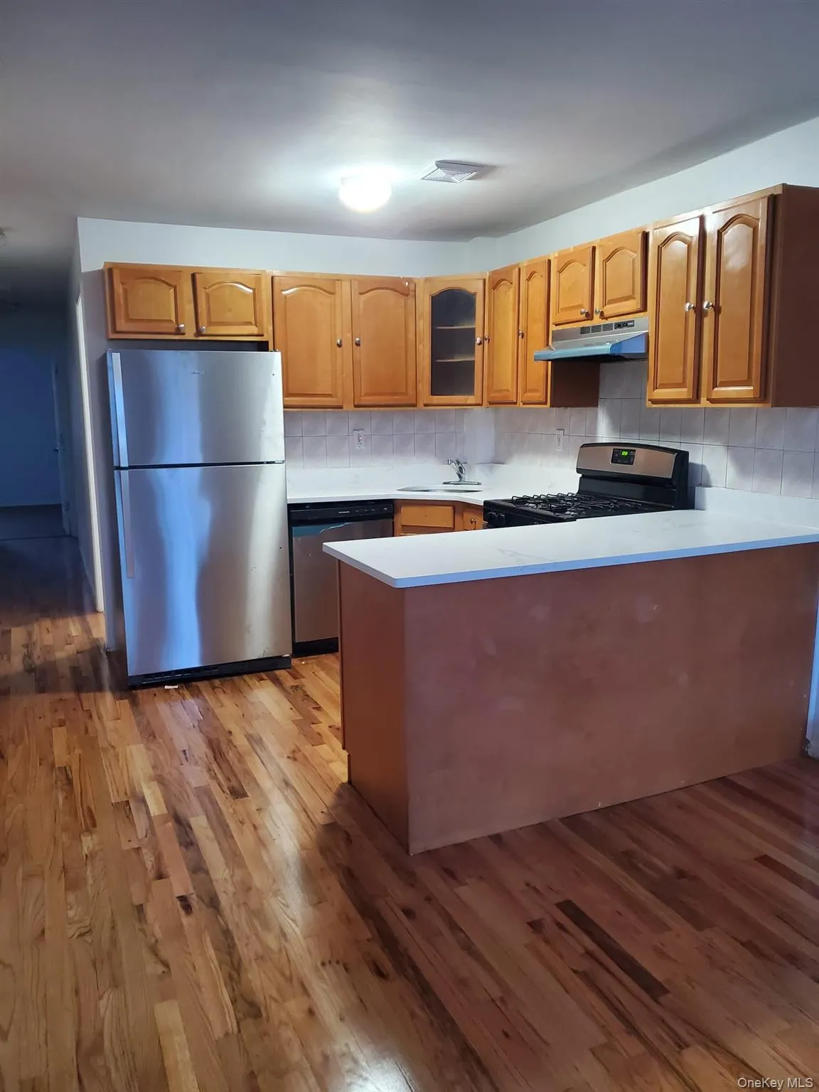 94-86 218th Street, New York, NY, 3 Bedrooms Bedrooms, 5 Rooms Rooms,2 BathroomsBathrooms,Residential Lease,For Rent,218th,0,991567 94-86 218th Street, New York, NY, 3 Bedrooms Bedrooms, 5 Rooms Rooms,2 BathroomsBathrooms,Residential Lease,For Rent,218th,0,991567