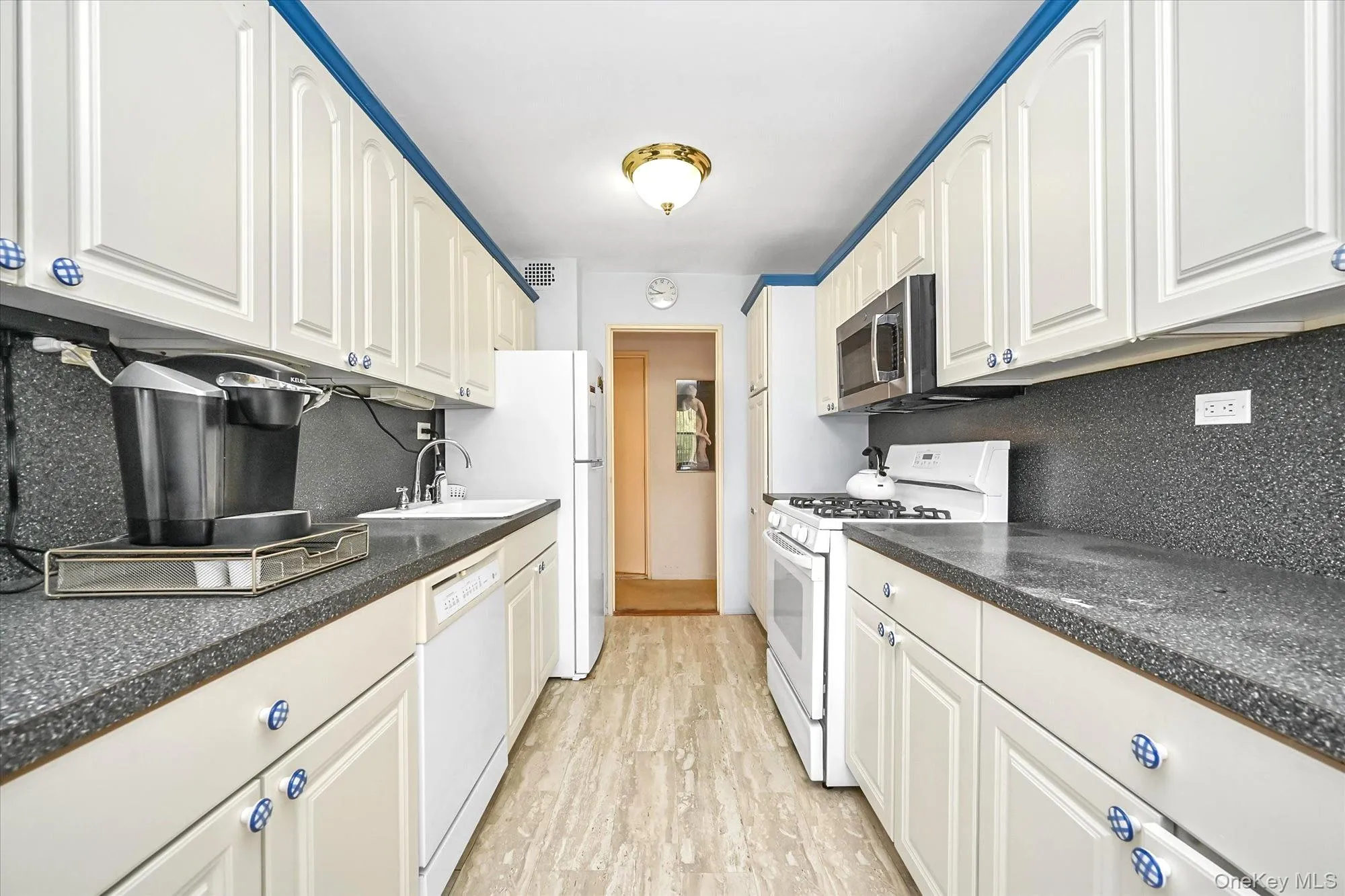 18-75 Corporal Kennedy Street, New York, NY, 3 Bedrooms Bedrooms, 6 Rooms Rooms,2 BathroomsBathrooms,Residential Sale,For Rent,Corporal Kennedy,0,991577 18-75 Corporal Kennedy Street, New York, NY, 3 Bedrooms Bedrooms, 6 Rooms Rooms,2 BathroomsBathrooms,Residential Sale,For Rent,Corporal Kennedy,0,991577