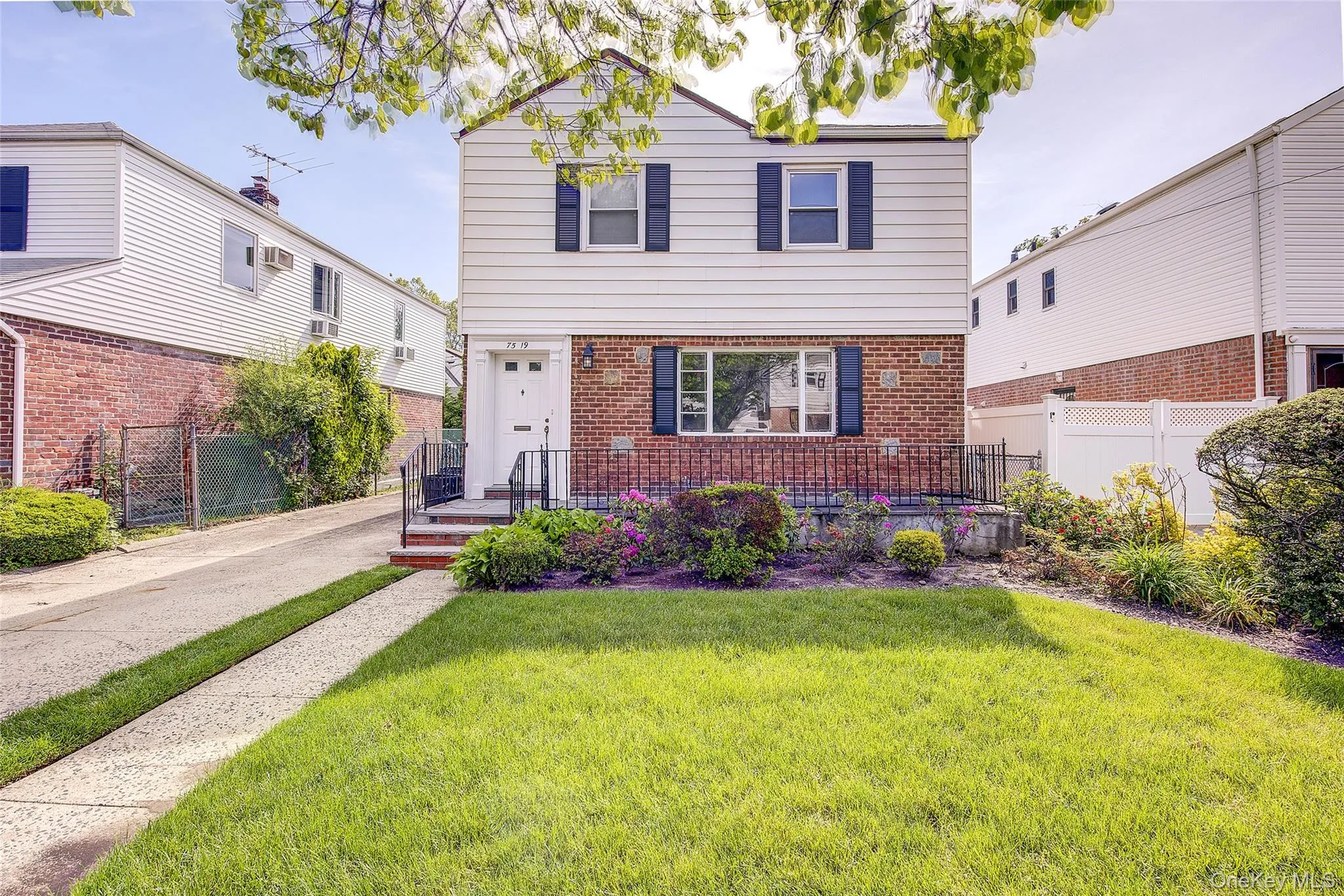 75-19 171st Street, New York, NY, 4 Bedrooms Bedrooms, 7 Rooms Rooms,2 BathroomsBathrooms,Residential,For Rent,171st,0,991579 75-19 171st Street, New York, NY, 4 Bedrooms Bedrooms, 7 Rooms Rooms,2 BathroomsBathrooms,Residential,For Rent,171st,0,991579