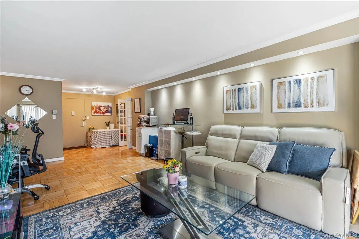 18-05 215th Street, New York, NY, 1 Bedroom Bedrooms, 3 Rooms Rooms,1 BathroomBathrooms,Residential,For Rent,215th,0,991581 18-05 215th Street, New York, NY, 1 Bedroom Bedrooms, 3 Rooms Rooms,1 BathroomBathrooms,Residential,For Rent,215th,0,991581