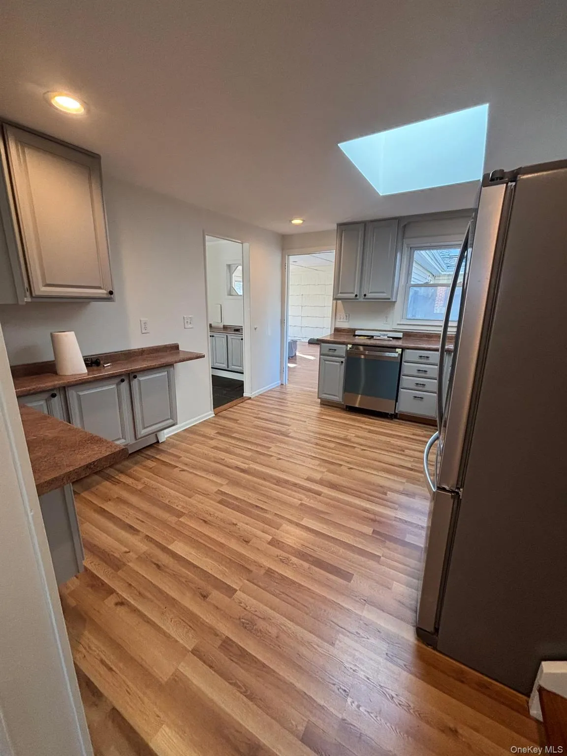 21 Chateau Drive, Islip, NY, 4 Bedrooms Bedrooms, 9 Rooms Rooms,2 BathroomsBathrooms,Residential Lease,For Rent,Chateau,0,991586 21 Chateau Drive, Islip, NY, 4 Bedrooms Bedrooms, 9 Rooms Rooms,2 BathroomsBathrooms,Residential Lease,For Rent,Chateau,0,991586