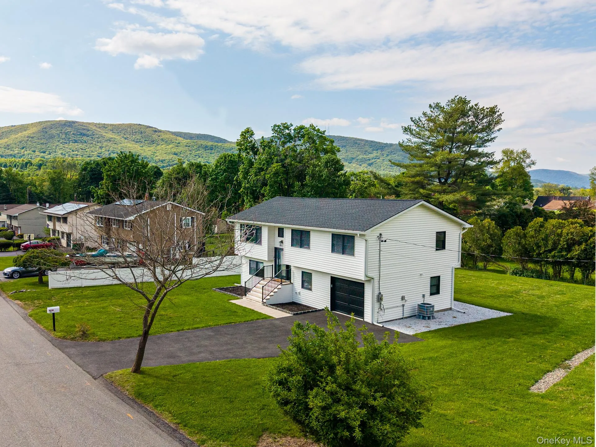 10 Scofield Road, Fishkill, NY, 3 Bedrooms Bedrooms, 8 Rooms Rooms,2 BathroomsBathrooms,Residential,For Rent,Scofield,0,991589 10 Scofield Road, Fishkill, NY, 3 Bedrooms Bedrooms, 8 Rooms Rooms,2 BathroomsBathrooms,Residential,For Rent,Scofield,0,991589