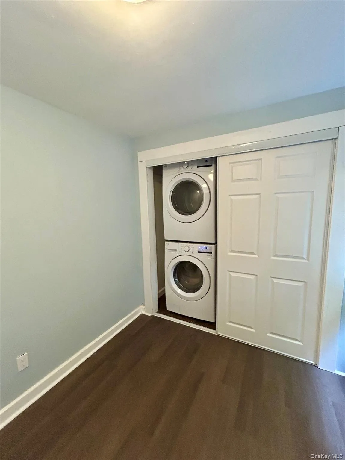 106 Ball Street, Port Jervis, NY, 2 Bedrooms Bedrooms, 5 Rooms Rooms,1 BathroomBathrooms,Residential Lease,For Rent,Ball,0,991596 106 Ball Street, Port Jervis, NY, 2 Bedrooms Bedrooms, 5 Rooms Rooms,1 BathroomBathrooms,Residential Lease,For Rent,Ball,0,991596