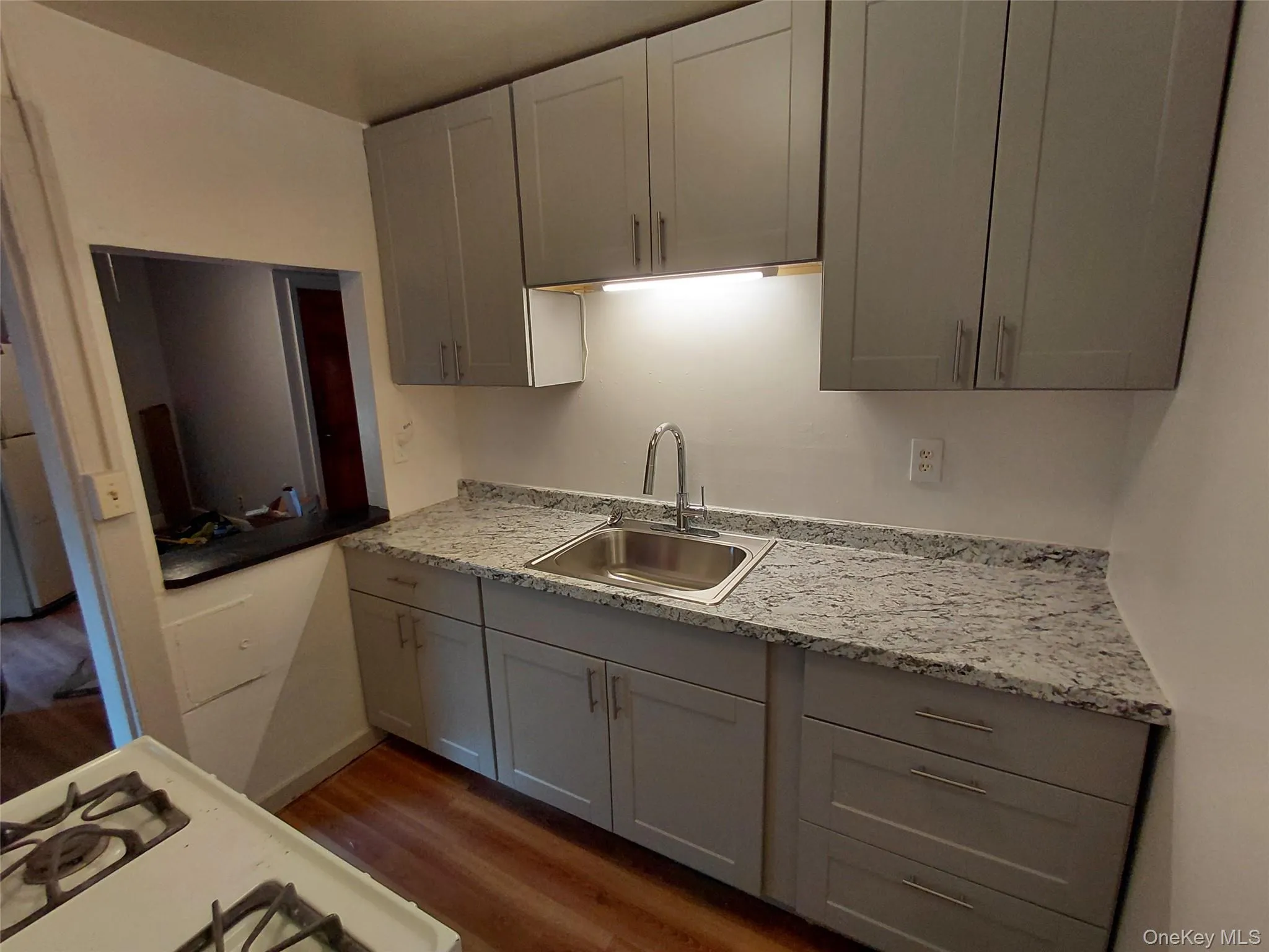 87 Pierpont Street, Kingston, NY, 1 Bedroom Bedrooms, 4 Rooms Rooms,1 BathroomBathrooms,Residential Lease,For Rent,Pierpont,0,991612 87 Pierpont Street, Kingston, NY, 1 Bedroom Bedrooms, 4 Rooms Rooms,1 BathroomBathrooms,Residential Lease,For Rent,Pierpont,0,991612
