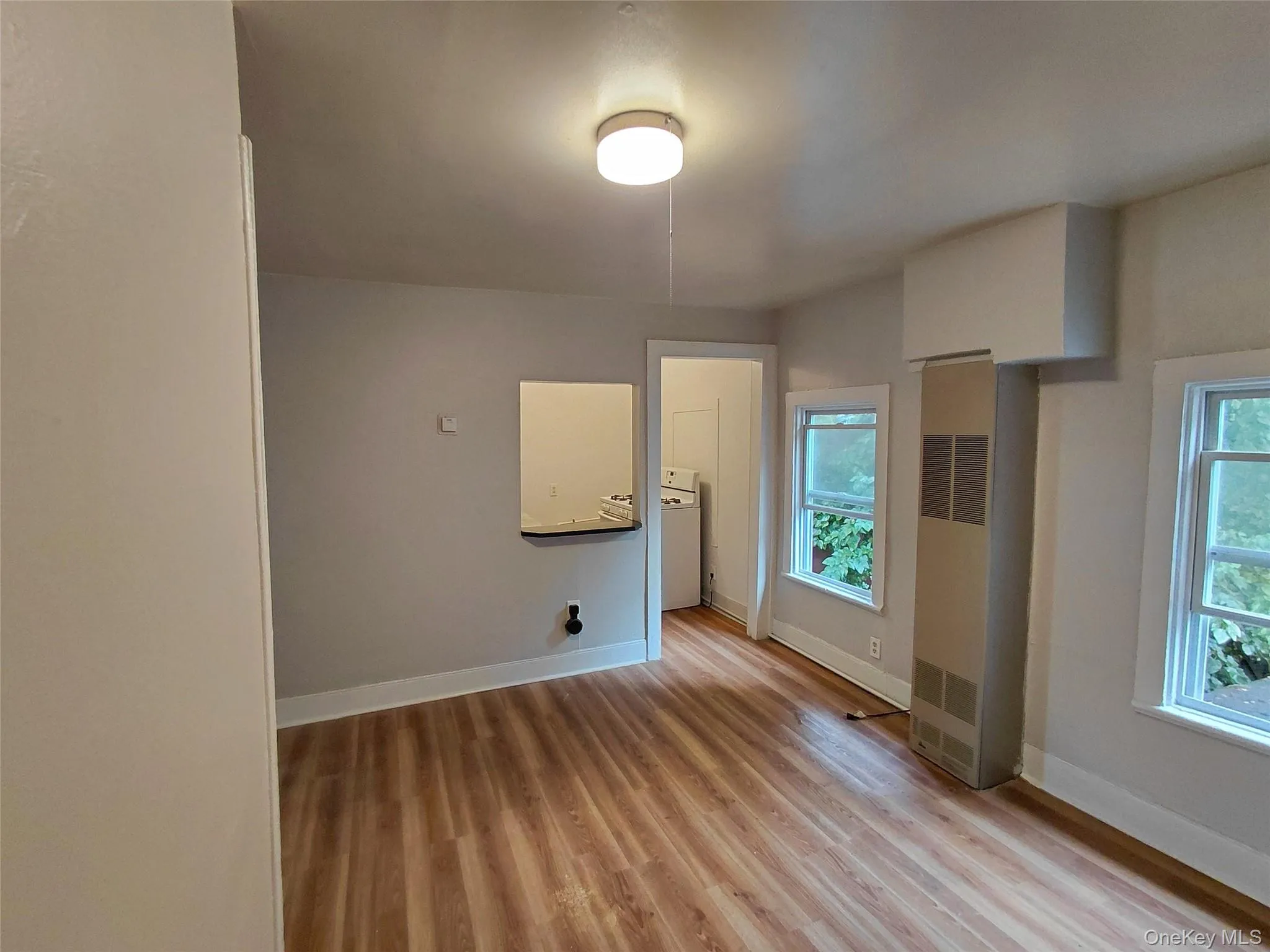 87 Pierpont Street, Kingston, NY, 1 Bedroom Bedrooms, 4 Rooms Rooms,1 BathroomBathrooms,Residential Lease,For Rent,Pierpont,0,991612 87 Pierpont Street, Kingston, NY, 1 Bedroom Bedrooms, 4 Rooms Rooms,1 BathroomBathrooms,Residential Lease,For Rent,Pierpont,0,991612