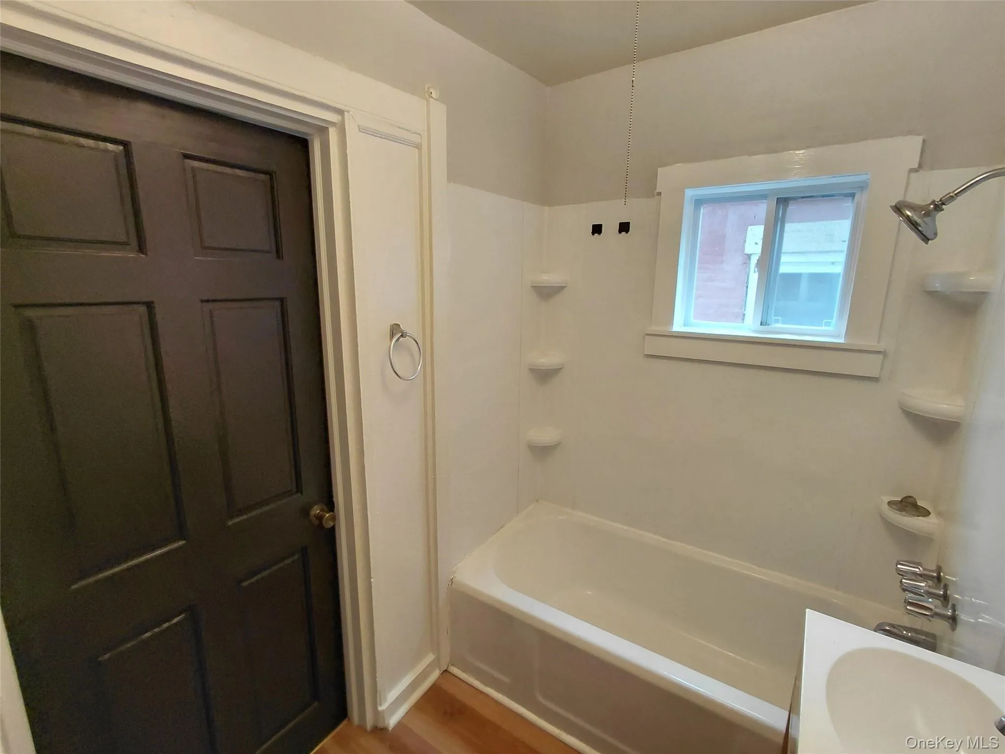 87 Pierpont Street, Kingston, NY, 1 Bedroom Bedrooms, 4 Rooms Rooms,1 BathroomBathrooms,Residential Lease,For Rent,Pierpont,0,991612 87 Pierpont Street, Kingston, NY, 1 Bedroom Bedrooms, 4 Rooms Rooms,1 BathroomBathrooms,Residential Lease,For Rent,Pierpont,0,991612