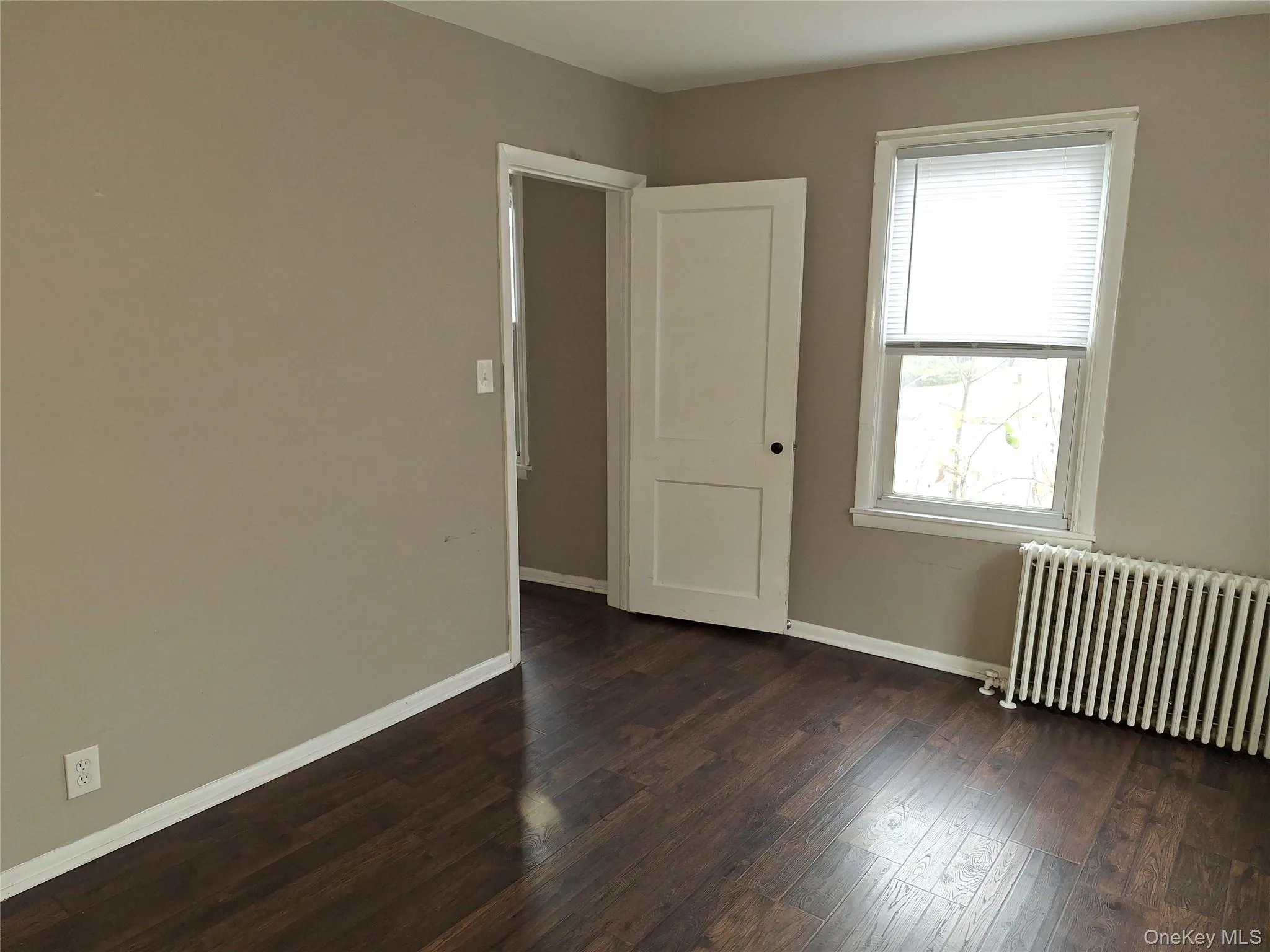 343 Washington Avenue, Kingston, NY, 1 Bedroom Bedrooms, 4 Rooms Rooms,1 BathroomBathrooms,Residential Lease,For Rent,Washington,0,991619 343 Washington Avenue, Kingston, NY, 1 Bedroom Bedrooms, 4 Rooms Rooms,1 BathroomBathrooms,Residential Lease,For Rent,Washington,0,991619