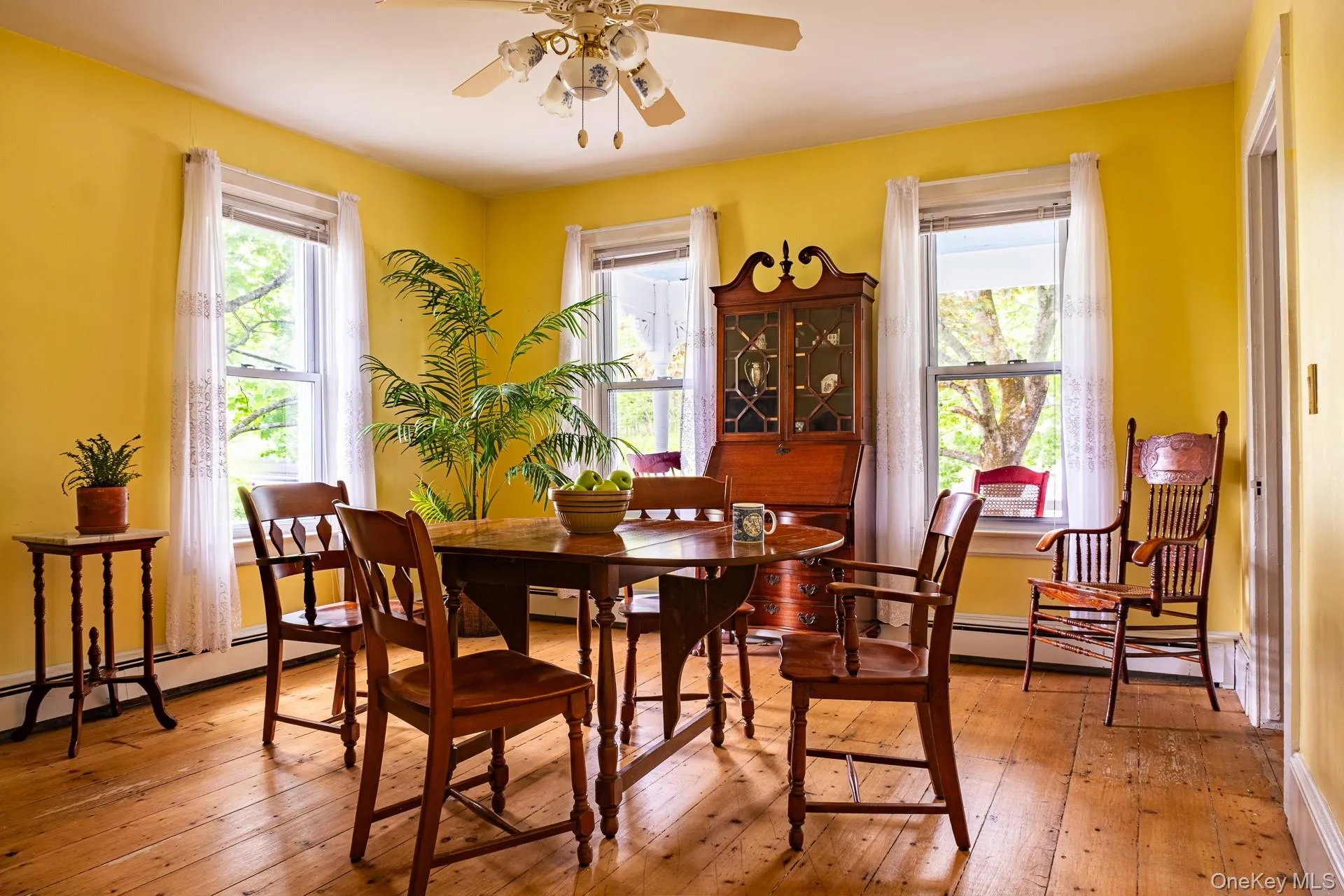 4411 State Route 9G, Germantown, NY, 3 Bedrooms Bedrooms, 8 Rooms Rooms,1 BathroomBathrooms,Residential,For Rent,State Route 9G,0,991627 4411 State Route 9G, Germantown, NY, 3 Bedrooms Bedrooms, 8 Rooms Rooms,1 BathroomBathrooms,Residential,For Rent,State Route 9G,0,991627