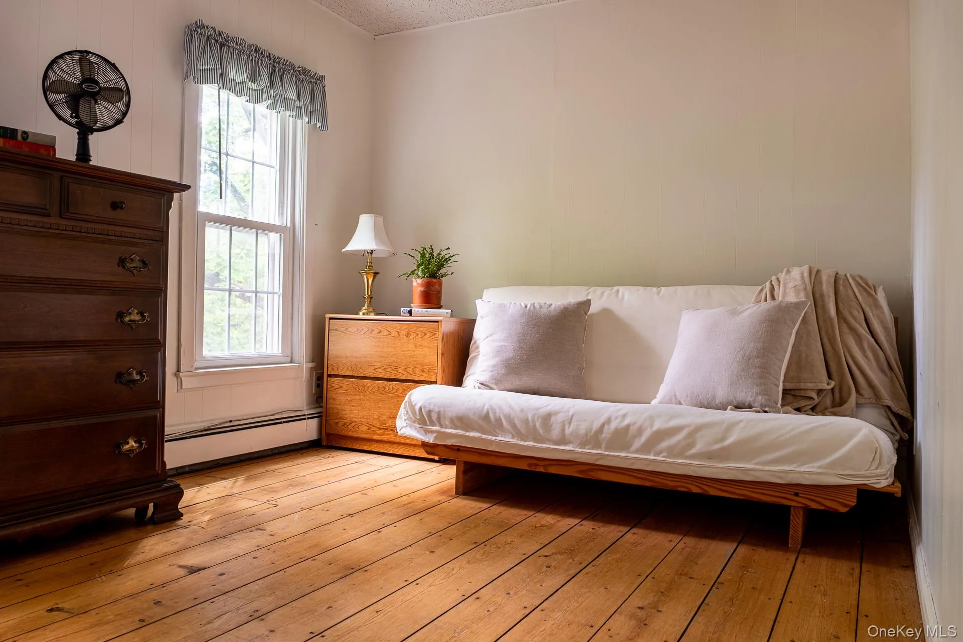 4411 State Route 9G, Germantown, NY, 3 Bedrooms Bedrooms, 8 Rooms Rooms,1 BathroomBathrooms,Residential,For Rent,State Route 9G,0,991627 4411 State Route 9G, Germantown, NY, 3 Bedrooms Bedrooms, 8 Rooms Rooms,1 BathroomBathrooms,Residential,For Rent,State Route 9G,0,991627