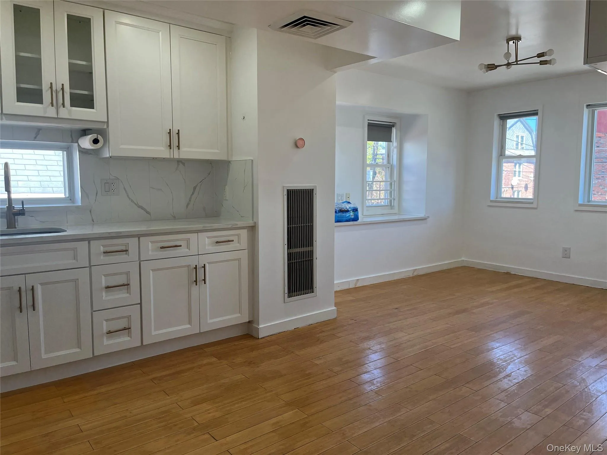 43-12 157 Street, New York, NY, 3 Bedrooms Bedrooms, 6 Rooms Rooms,1 BathroomBathrooms,Residential Lease,For Rent,157,0,991630 43-12 157 Street, New York, NY, 3 Bedrooms Bedrooms, 6 Rooms Rooms,1 BathroomBathrooms,Residential Lease,For Rent,157,0,991630