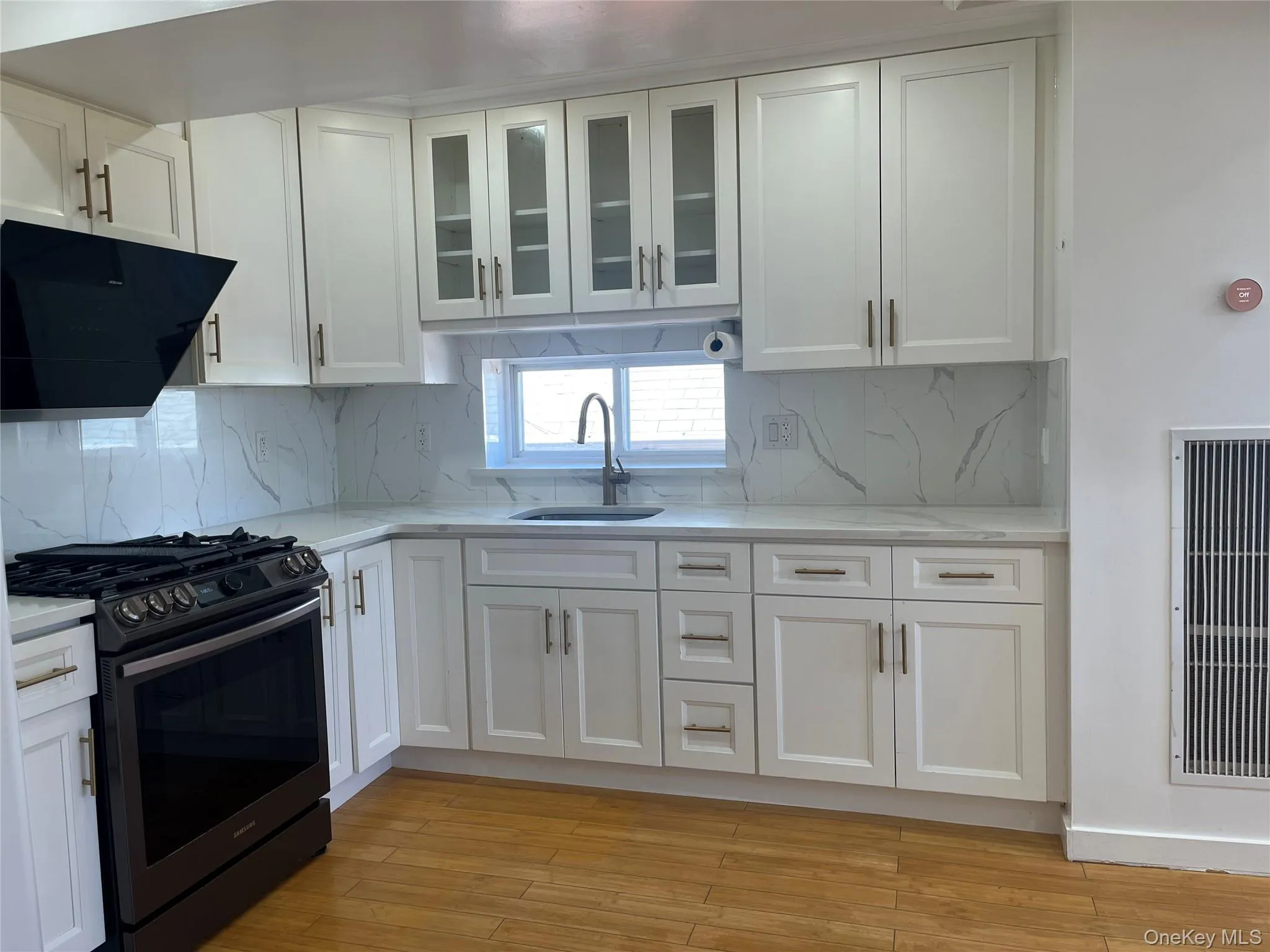 43-12 157 Street, New York, NY, 3 Bedrooms Bedrooms, 6 Rooms Rooms,1 BathroomBathrooms,Residential Lease,For Rent,157,0,991630 43-12 157 Street, New York, NY, 3 Bedrooms Bedrooms, 6 Rooms Rooms,1 BathroomBathrooms,Residential Lease,For Rent,157,0,991630